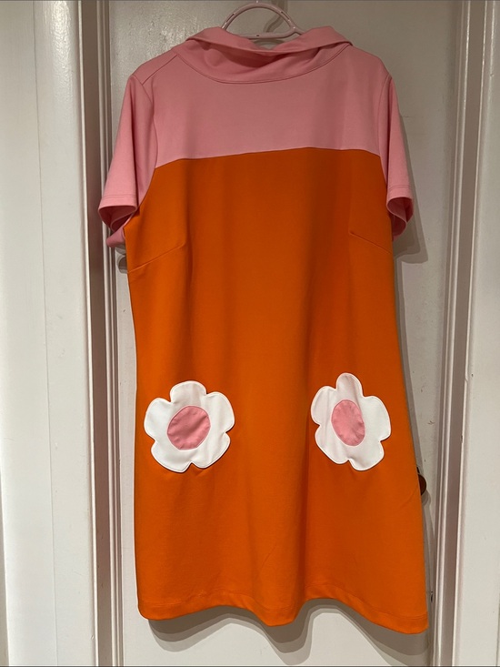 Smak Parlour Dresses & Skirts - Smak Parlour Flower Pocket Shift Dress